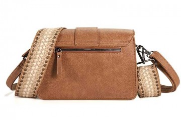 At12127 corsica camel3